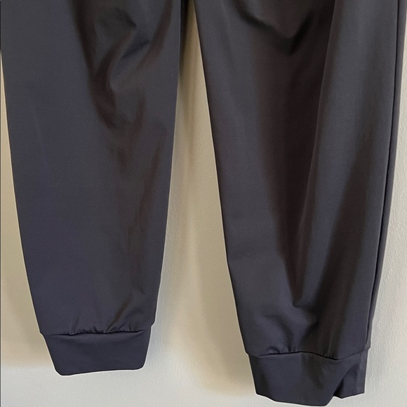 Uniqlo Women's Charcoal Jogger Pants - Picture 10 of 15